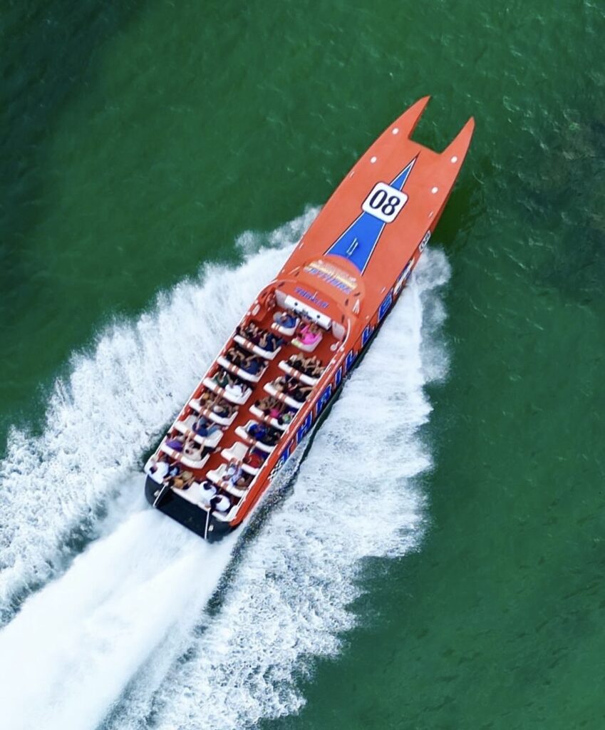Thriller Speed Boat