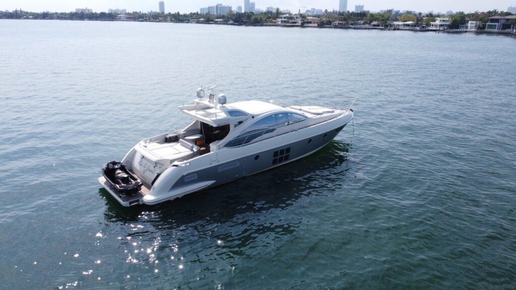 62’ Azimut