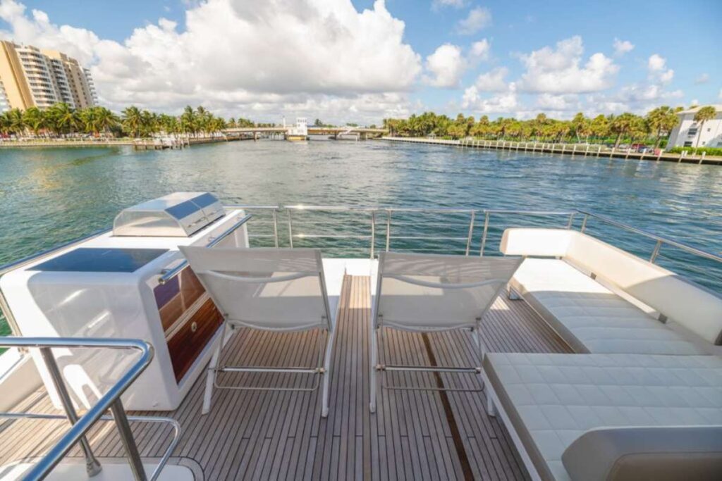 72’ Azimut Fly
