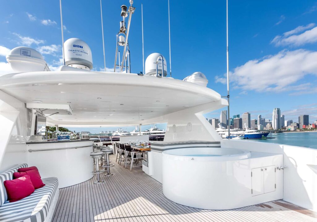 103’ Johnson with Jacuzzi and 2 Jet Skis