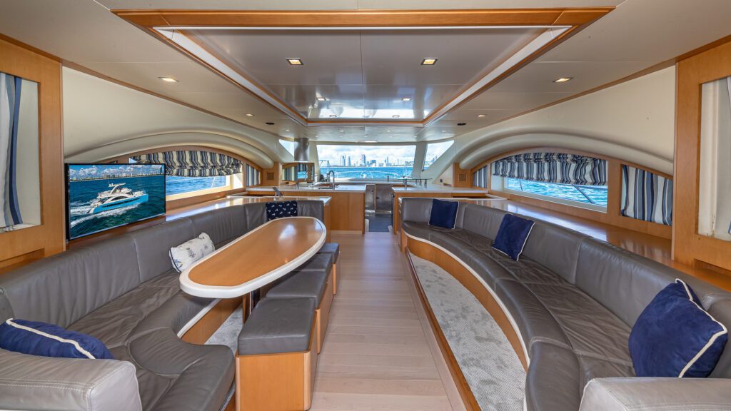 62’ Azimut Fly with Jet Ski