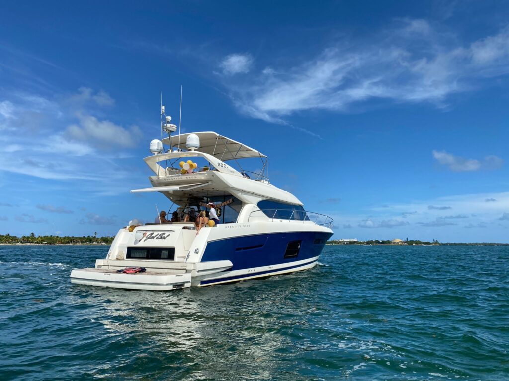 65’ Prestige Fly