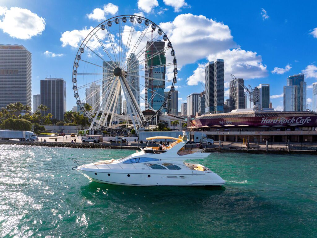 60’ Azimut Fly