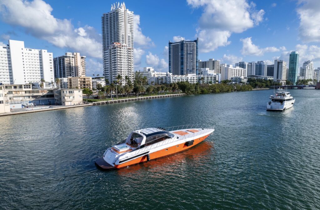 80’ Baia Panther with jacuzzi